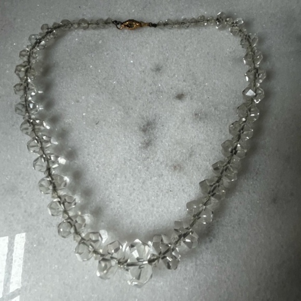 Elegant Crystal Necklace vintage 20”